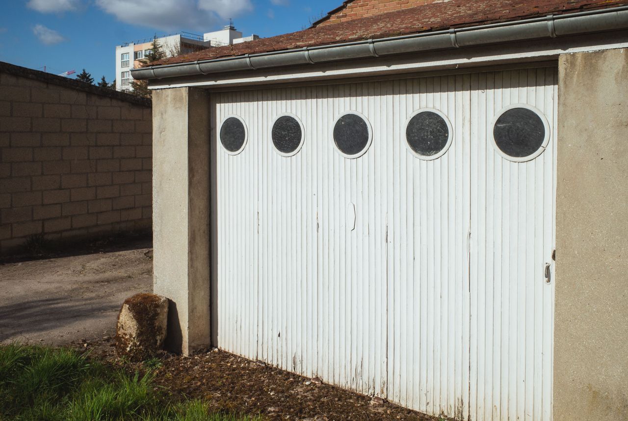 Garage door service in Lake Forest, CA